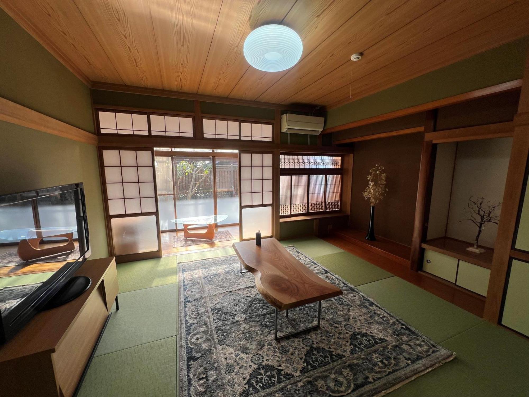 Assi House Hotel Yufu Exterior photo